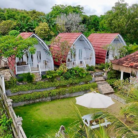 Hotra Hill Cottage Batununggul Exterior photo